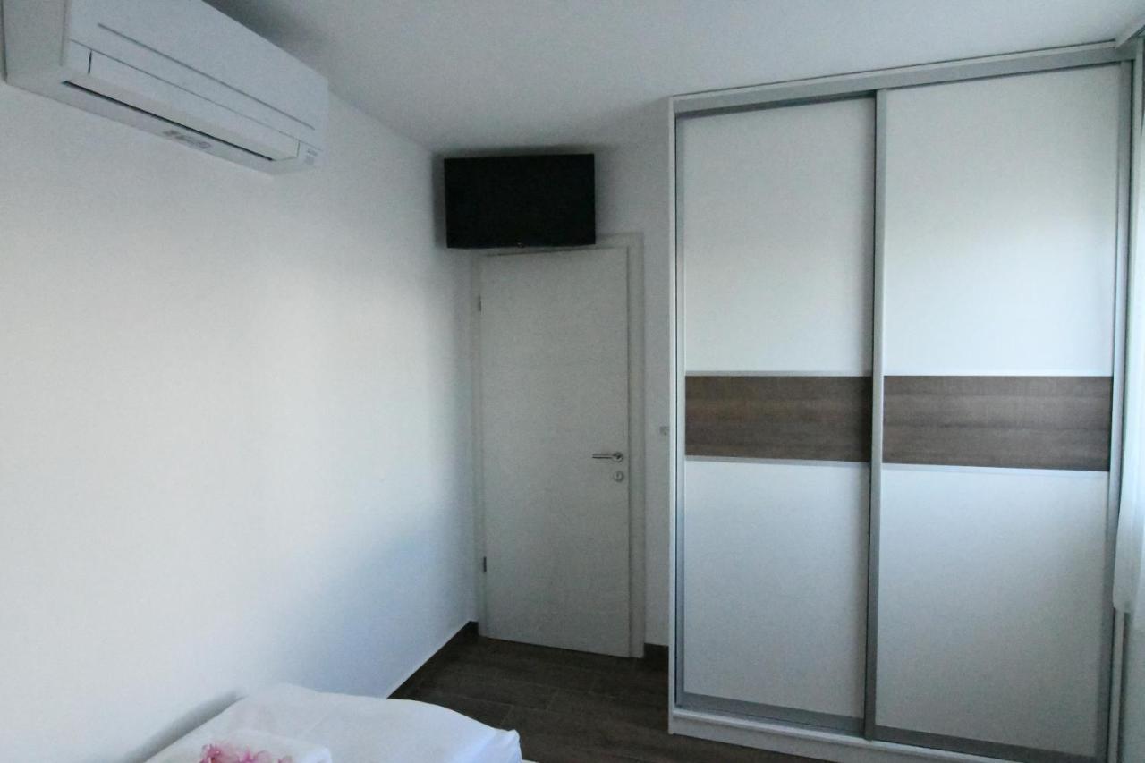 Holiday Luxury Resort Sundance Trogir Exterior photo