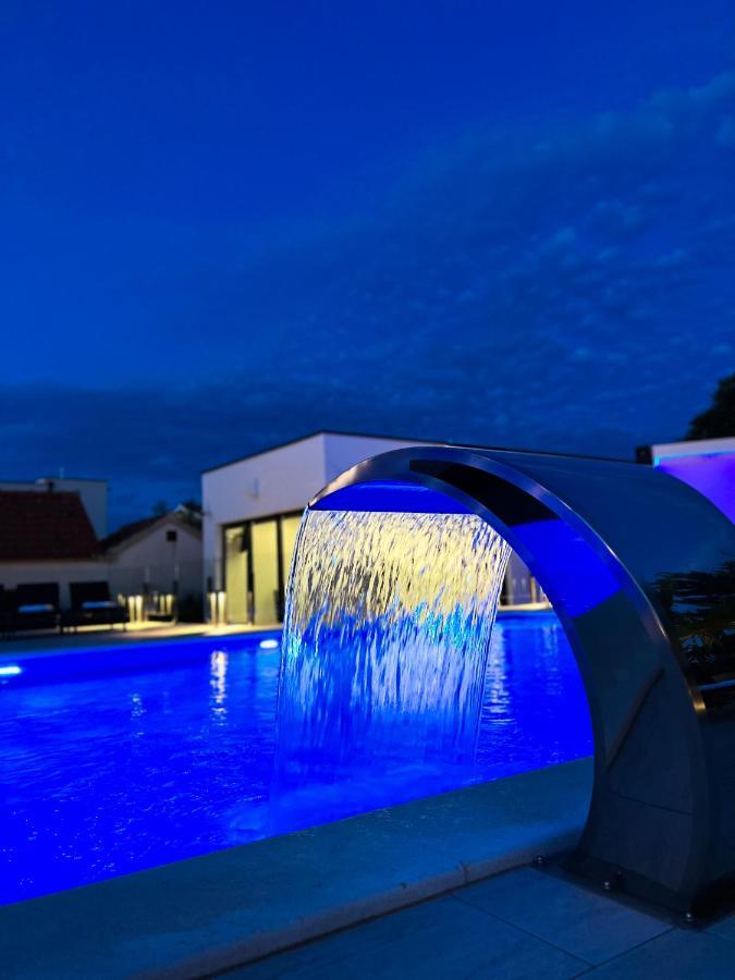 Holiday Luxury Resort Sundance Trogir Exterior photo