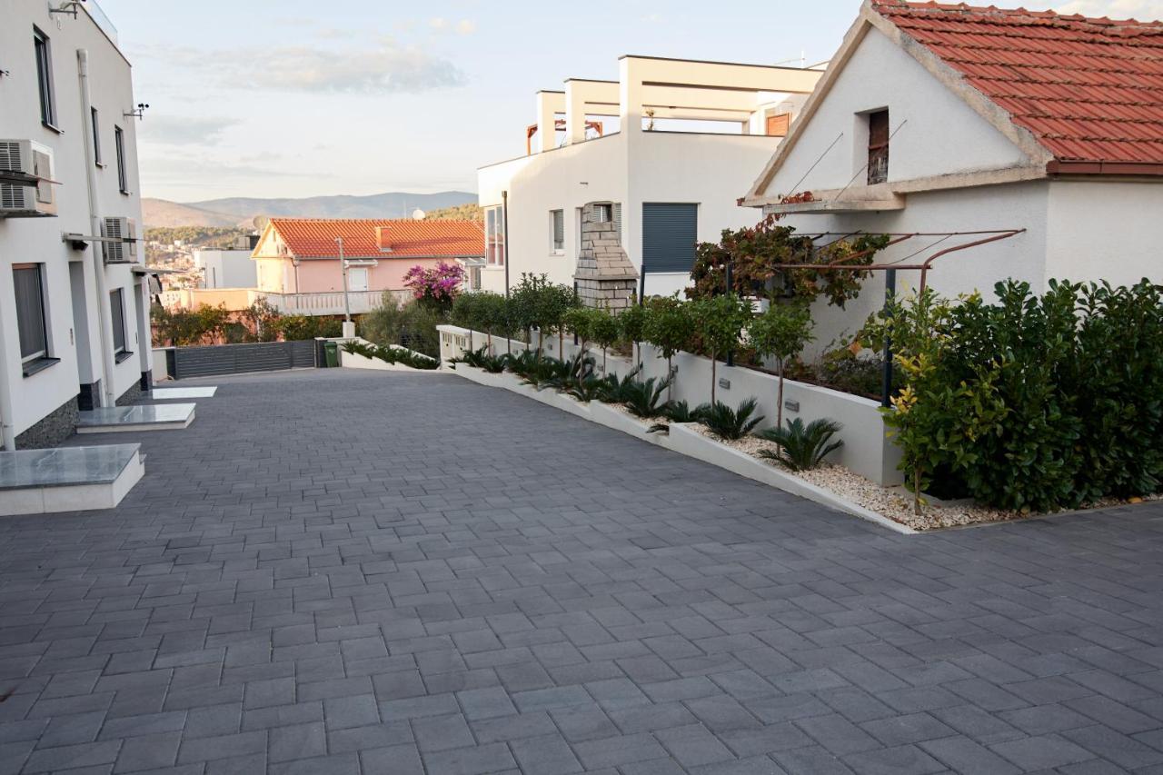 Holiday Luxury Resort Sundance Trogir Exterior photo